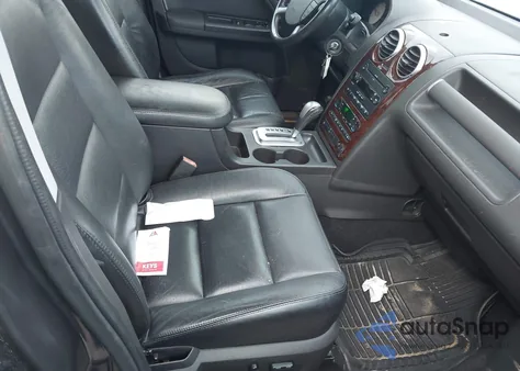 2007 Ford Freestyle Limited z USA, uszkodzony, nr VIN 1FMDK03187GA30389